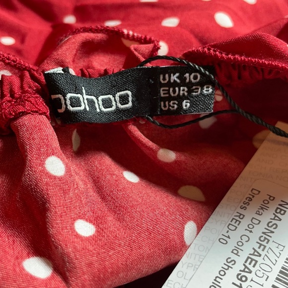 Boohoo Polka Dot Cold Shoulder Ruffle Maxi Dress🖤 - Picture 10 of 11